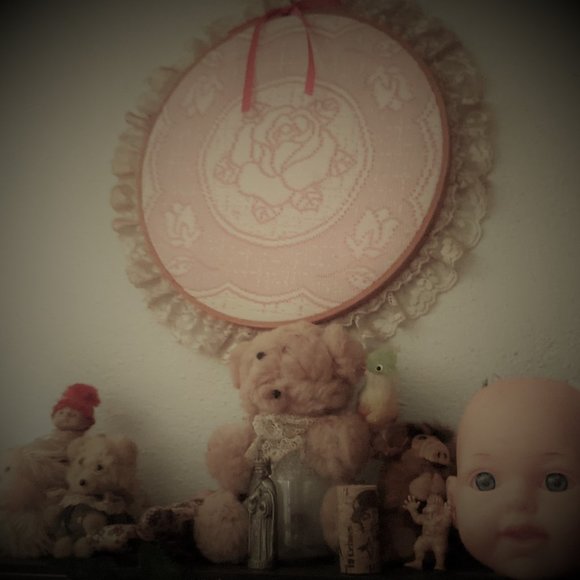 Hello! Welcome to my weird closet! - Picture 16 of 16